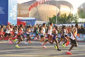 兰马聚英才 共圆冠军梦 国内外优秀运动员勇摘各组别金牌图片