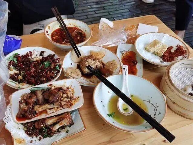 国庆、中秋假期出游，这些“煞风景”的不文明旅游行为要避免！
