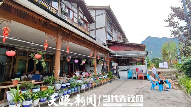 红色小镇旅游“红”