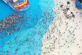 郑州：乐海水世界 水中享清凉图片