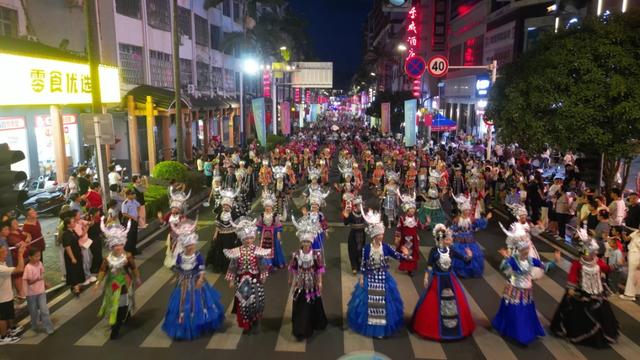 诚意打底,风景出圈!网友点赞:“荔波文旅上大分”