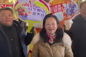 在中央大街，3000斤南果梨免费发给游客了图片
