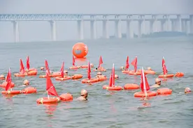 2024年中国·三门峡横渡母亲河活动竞渡组开赛图片