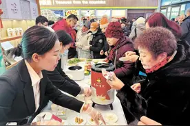 哈尔滨延寿县养生产品展示直销中心在中央大街开门迎宾图片
