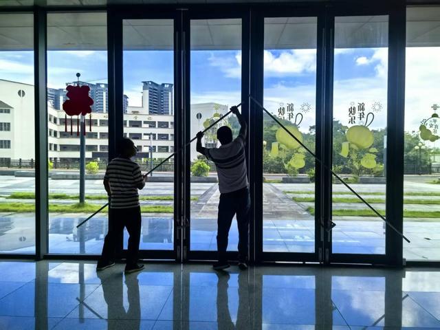 图集|恩平市文化广电旅游体育局全面开展防风、防蚊工作