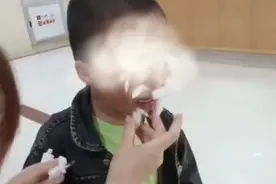 啥情况？去了趟水上乐园，脸上出现“小肉粒”！两娃回来都中招图片