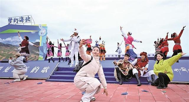 文旅融合的深度实践 ——2025海北州王洛宾音乐文化旅游节综述