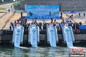 湖北宜昌：5万余尾中国特有珍稀鱼类放归长江图片