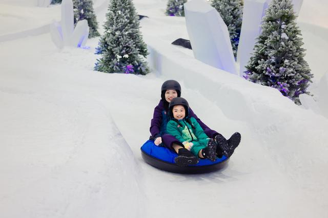 不下雪的深圳迎来冰雪奇缘！前海冰雪世界冰雪乐园正式开业