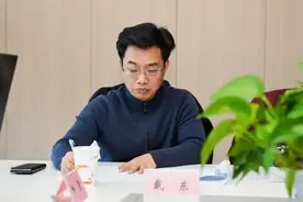 戴东：深耕家庭教育领域，打造个性化教育路径图片