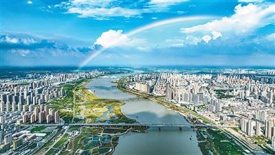 绿水青山里的中国