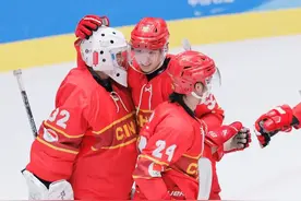 亚冬快讯︱中国男冰5:0大胜，10日对阵日本队图片