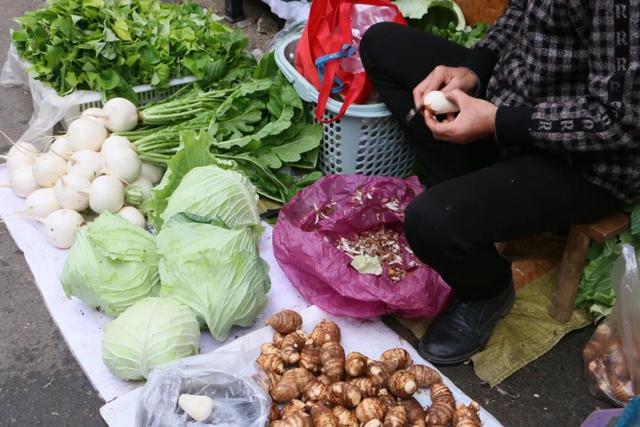 龙泉的早高峰在西河综合市场