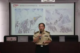 武汉花山杏园社区开展“展示退役军人风采”活动图片