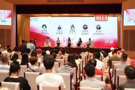 “女书”怎样从深山走向当代？纪录片《女书：潮起》8月即将上线图片