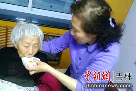 （南关正能量）徐亚范：二十年如一日 用热诚孝心诠释中华美德图片