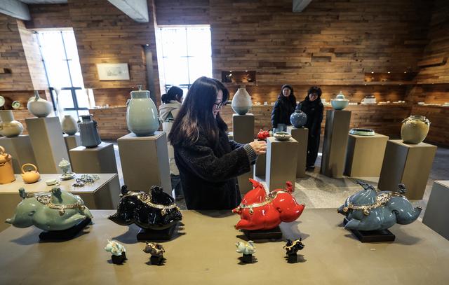 浙江金华：打造特色文旅新消费场景