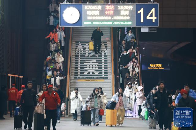 乘“雪国列车”开启漠河“找北”之旅