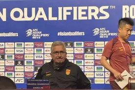 国足主帅伊万科维奇：对出场球员绝对信任图片