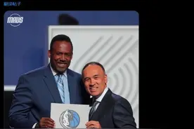 独行侠以1.8%概率获得状元签，NBA原来真的有剧本？图片