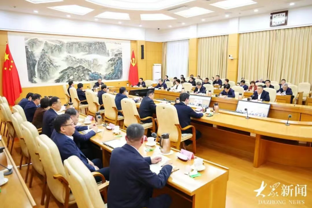 热门消息-趵眼|山东省委书记省长一路抓的大事，济南正争分夺秒推动(2)