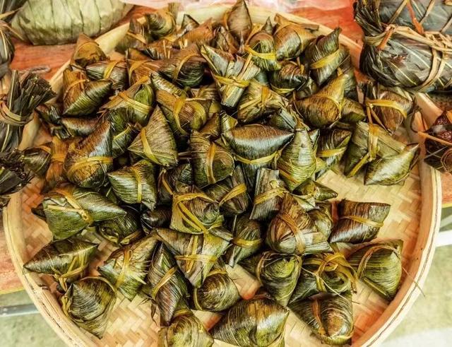 千年银杏韵，金黄满地诗，金色海洋游玩攻略来了！