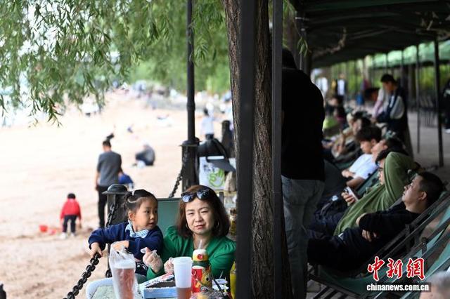 兰州发布16条精品线路 邀客“双节”游金城