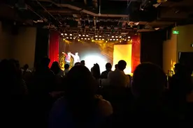 儿童科幻舞台剧《小梅的梦·影子人》在成都首演图片