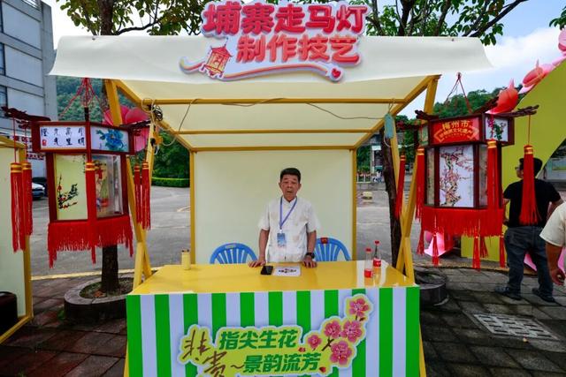 高能预警！现场直击丰顺绝美花墙、花路...