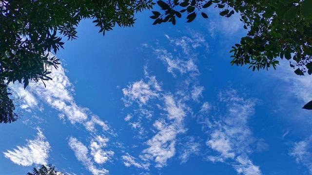 鹤峰：天公作画 醉染黄昏