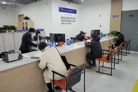 李阿姨的异地就医烦恼，用这个攻略解决了图片