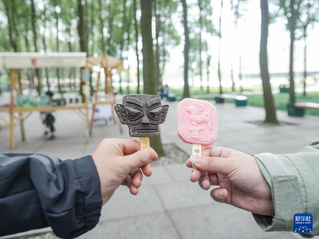 新时代中国调研行之文化中华｜文物的“新展厅”：三星堆文创潮玩的出圈密码