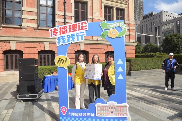 沿着老建筑路线，他们徒步打卡解锁文明“隐藏剧情”