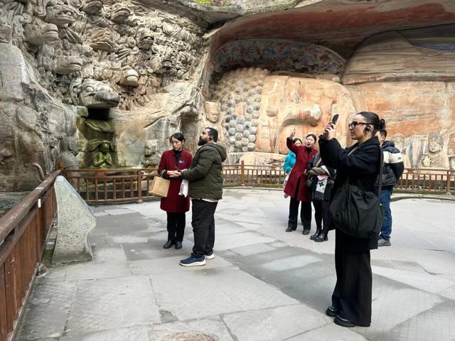 燃爆！60+国际青年探秘大足石刻，沉浸式对话千年文明！