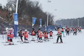 吉林：尽情享受冰雪欢乐的背后图片