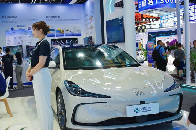 云知声携全栈AGI成果亮相WAIC 2025，让AI照进千万种可能