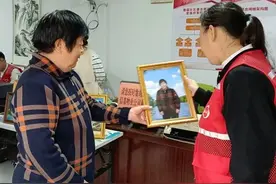 定格美好瞬间，宁阳县德园社区老年人拍照活动暖意融融图片
