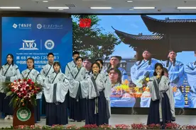 数学奥赛国家集训队最后选拔在汉进行，武汉四学子“巅峰论剑”图片