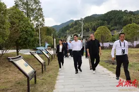 省林业局来我县督查指导候鸟保护和森林防火工作图片