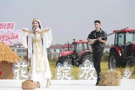 《花儿绽放》开启“村晚”企划，何洁、万妮达、张颜齐高能助力图片