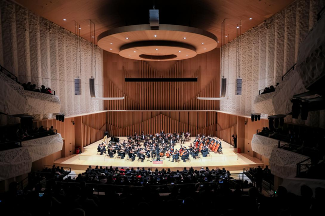 在上海长滩“水晶宫”，聆听长江入海口的新年乐章