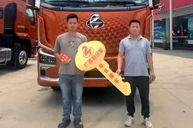 跑绿通想要高时效低油耗，选乘龙H5V图片