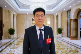 两会会客厅 | 专访济南市人大代表，济南市图书馆行政负责人王海：再建9家泉城书房，让更多优质公共文化资源直达基层图片