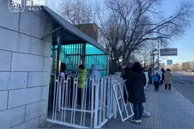 潮声丨官宣“开园”后，进校门更容易了吗？记者走访清华复旦等一探究竟图片