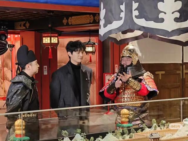 “中郎将”卢凌风，同款曲江游览线路与文创好物，速速get～