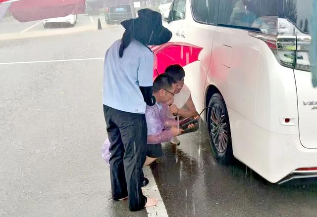 18℃的清凉守护：萤火虫水洞·地下大峡谷暑期暖心收官！