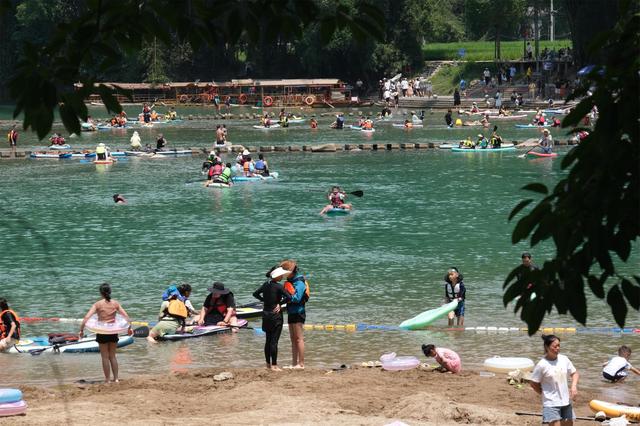 罗甸大小井：夏日戏水享清凉