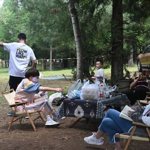 【跟着烧烤季游凉山】来凉山“躺营”，把烦恼丢进山谷的风里