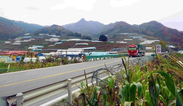 省媒看白山 | 吉林日报：走走停停，G331一路美景一路歌