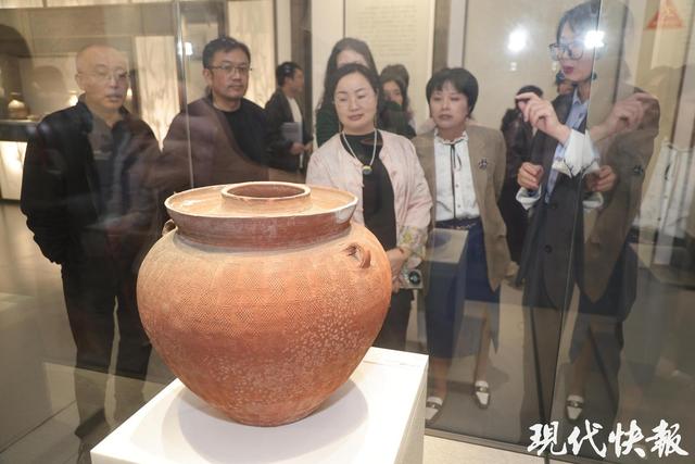 2025年全国地方媒体总编辑看无锡｜从宜兴陶瓷博物馆焕新，看城市文明的当代传承